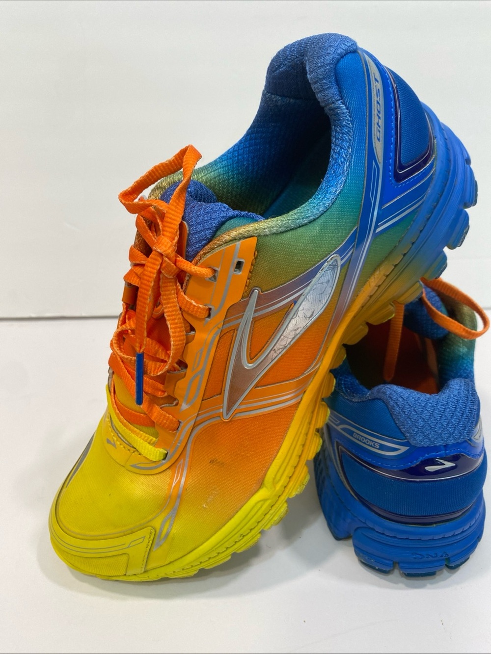Brooks Ghost 8 Blue Yellow Orange Neon Athletic Running Walking Mens Shoes 9.5 - Picture 4 of 8